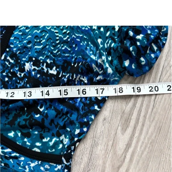 Calvin Klein Blue Aqua Print Bodycon Faux Wrap Dress Size 8 - Picture 6 of 9